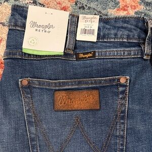 Wrangler Retro Women's Flare Jeans